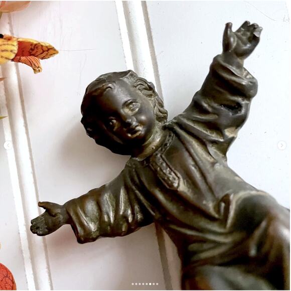 Vintage Cast Metal Child Jesus Religious Statue Figurine Marked VM224 - Picture 6 of 8